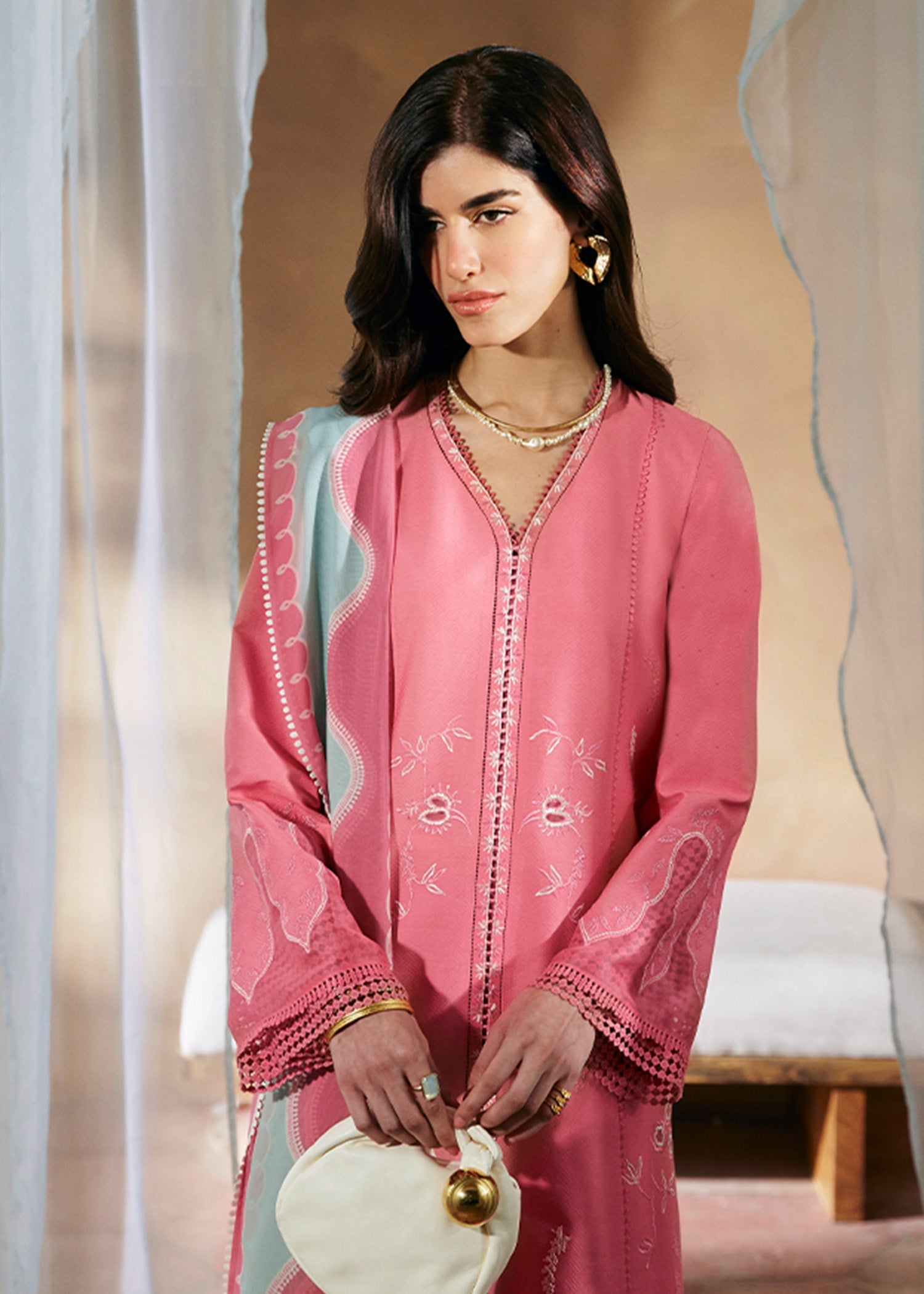 https://cdn.shopify.com/s/files/1/1146/5868/files/Pink03.jpg?v=1715952200