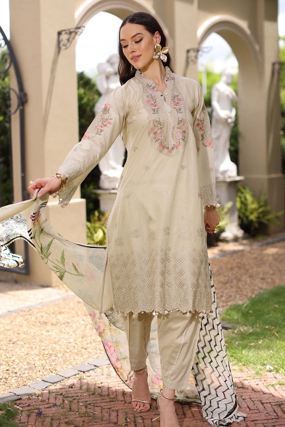 3 Piece Embroidered Lawn Suit with Chiffon Dupatta