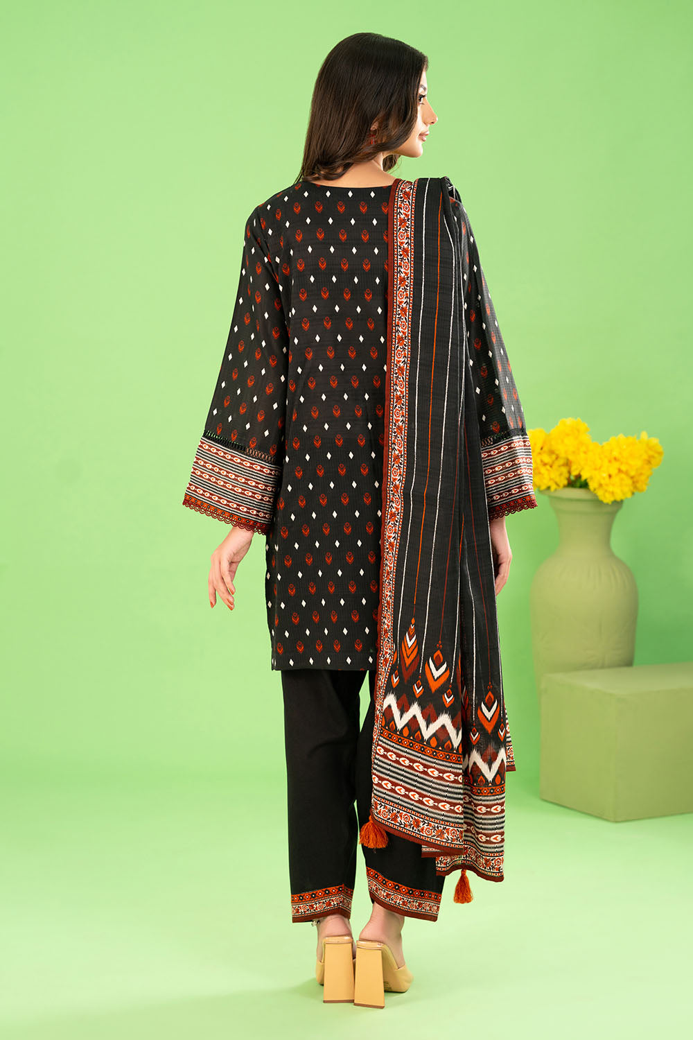 https://cdn.shopify.com/s/files/1/0706/3253/8159/files/Printed-Cotton-Linen-Stripe-Dupatta-Printed-Cotton-Linen-Stripe-Shirt-Dyed-Trouser-Gulahmed-WNS-52040-Back.jpg?v=1762594295