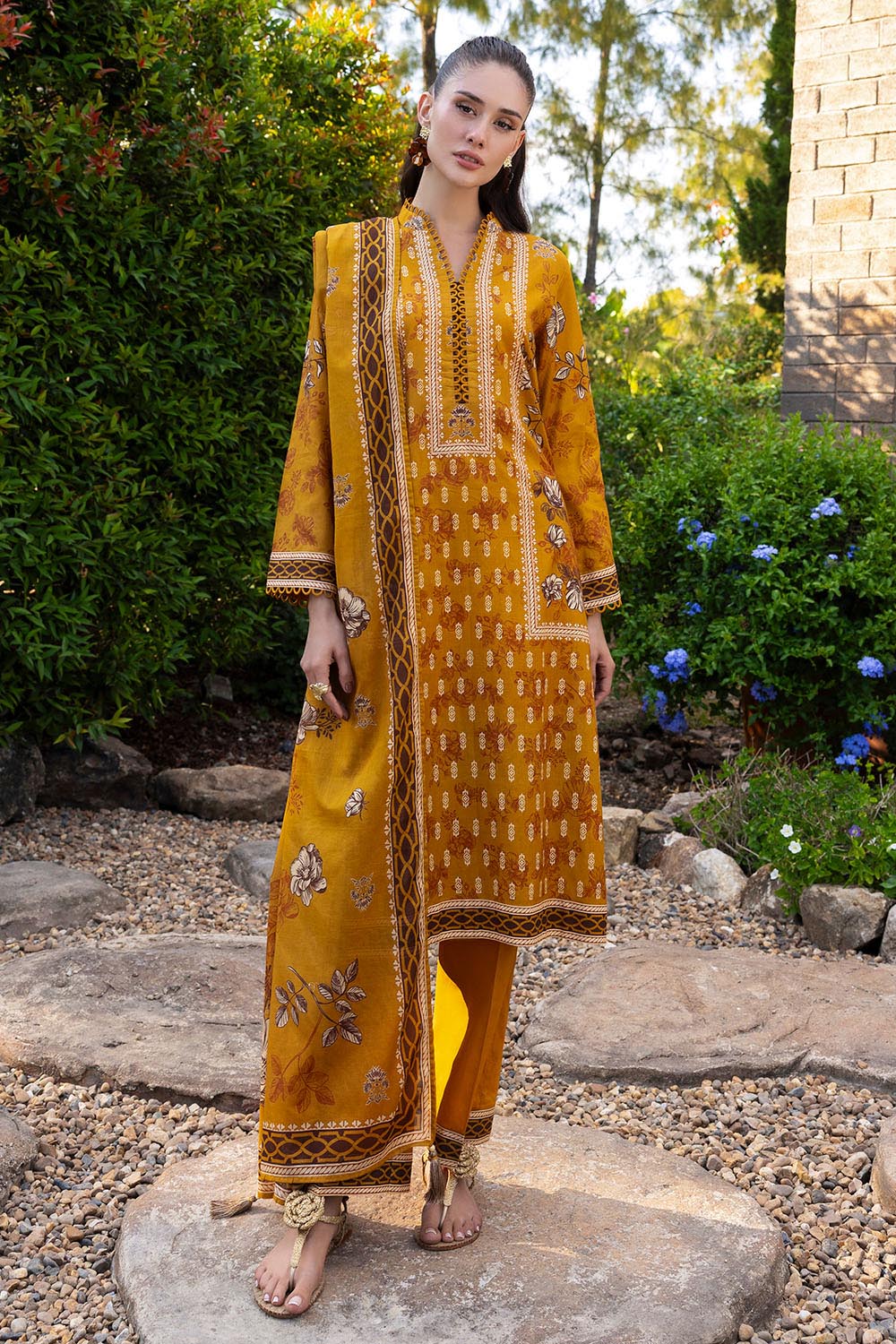 3 Piece Printed Cambric Suit with Lawn Dupatta CBN-62010