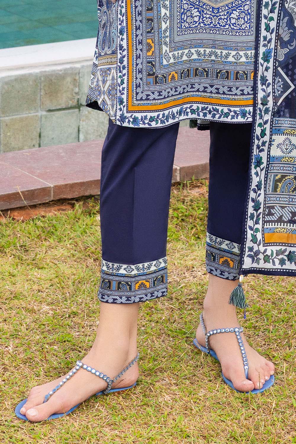 3 Piece Printed Cambric Suit with Lawn Dupatta CBN-62018