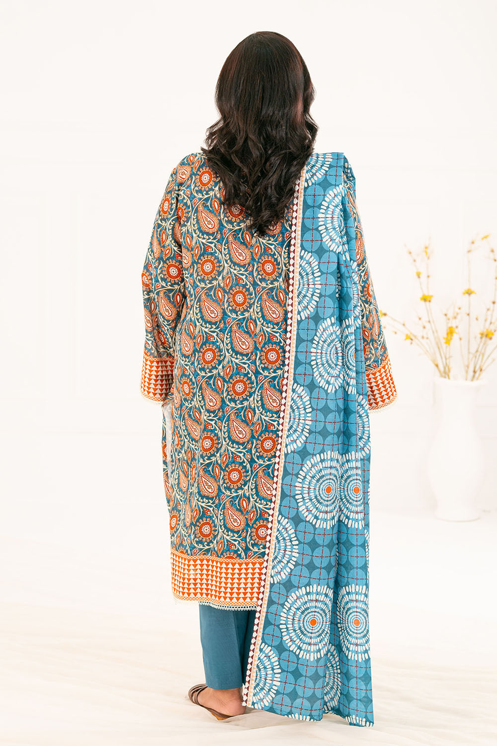 3 Piece Printed Khaddar Suit with Dupatta