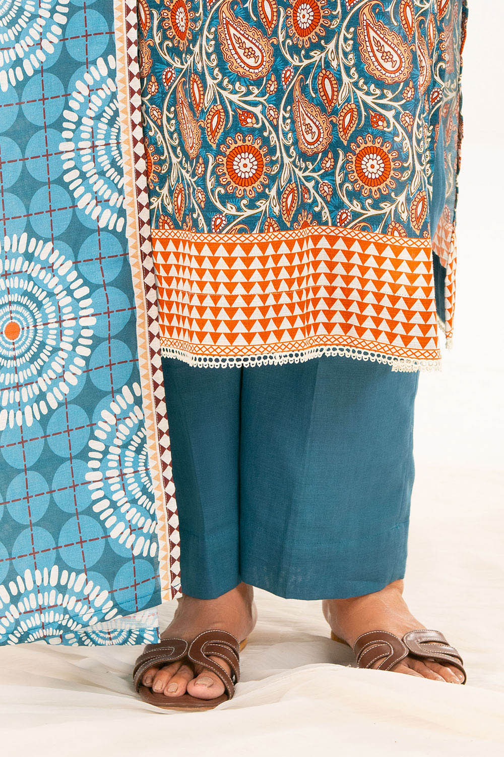 3 Piece Printed Khaddar Suit with Dupatta