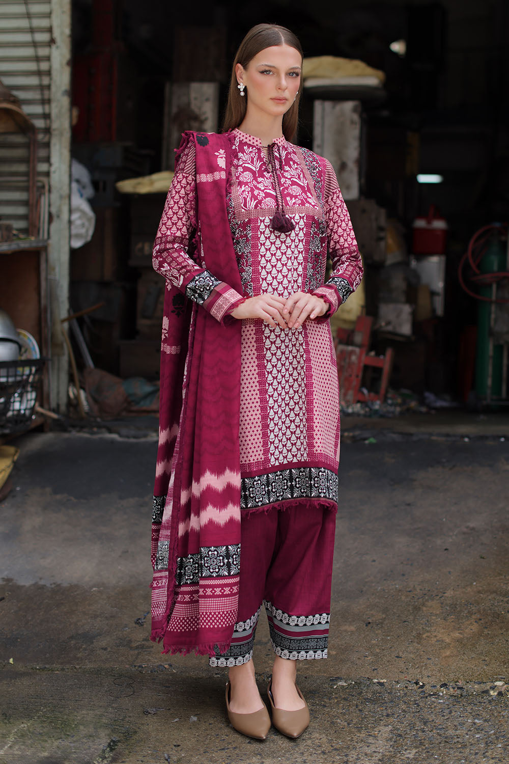 3 Piece Printed Khaddar Suit