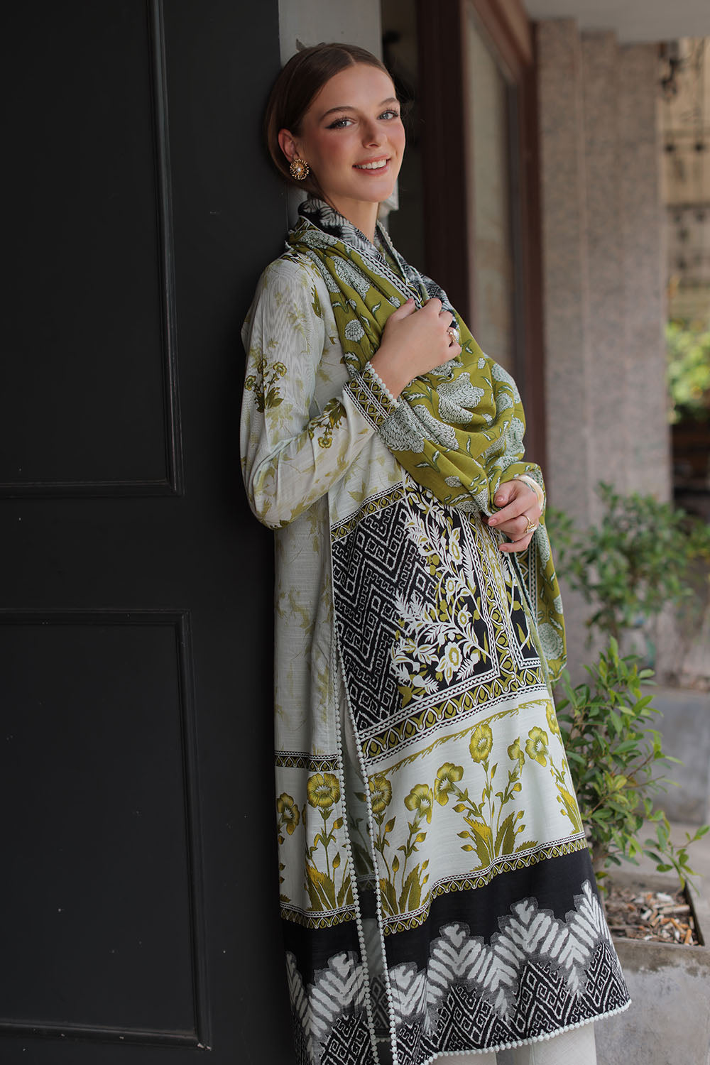 3 Piece Printed Khaddar Suit
