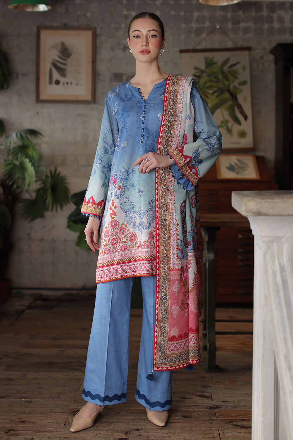 3 Piece Printed Khaddar Suit