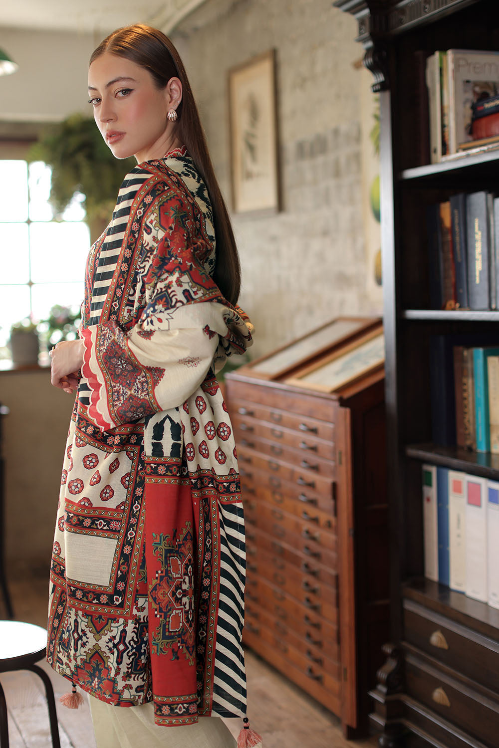 3 Piece Printed Khaddar Suit