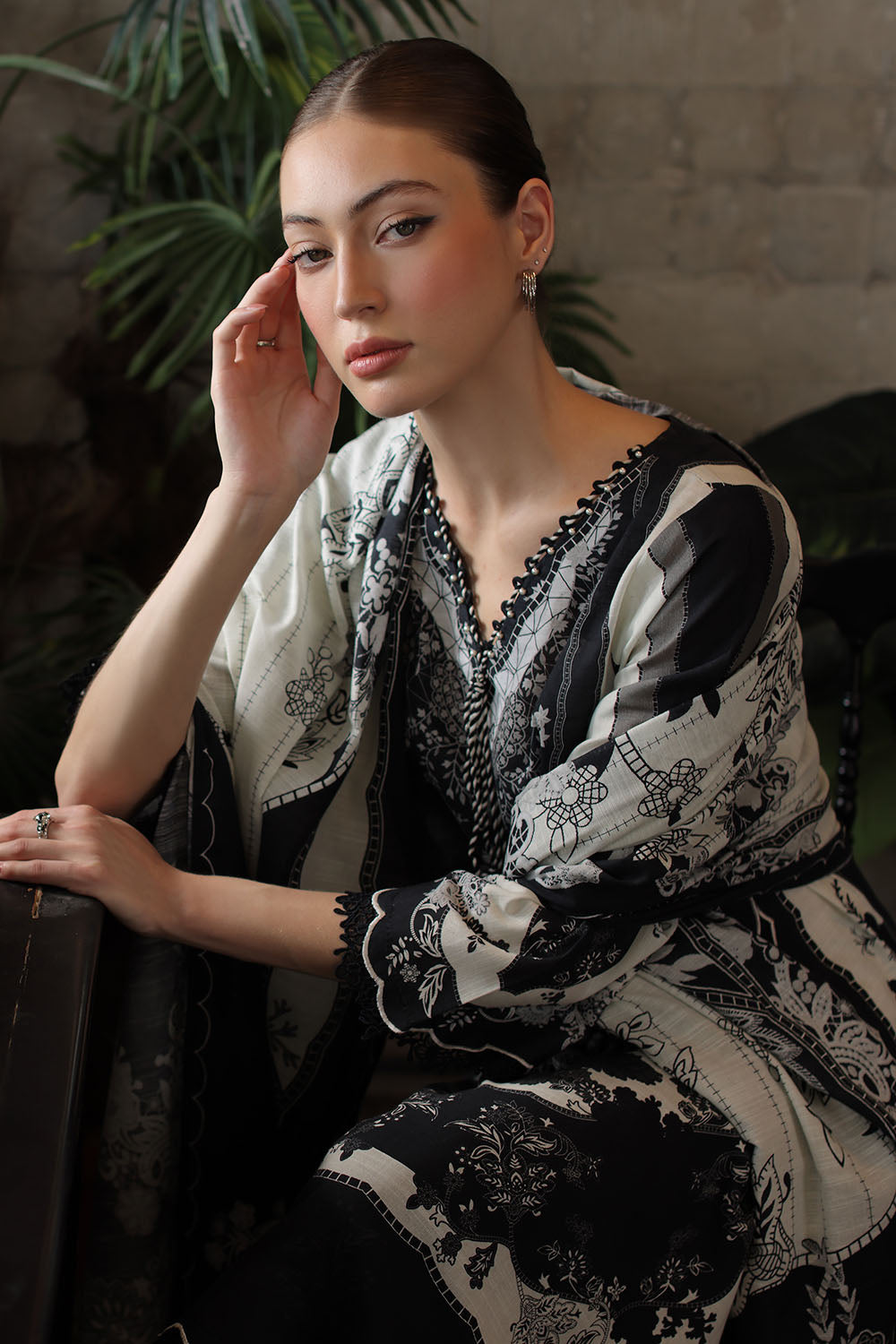 3 Piece Printed Khaddar Suit