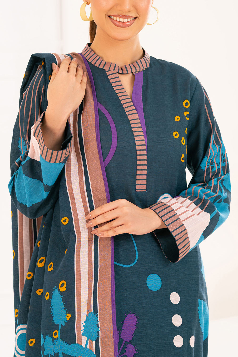 3 Piece Printed Khaddar Suit With Dupatta