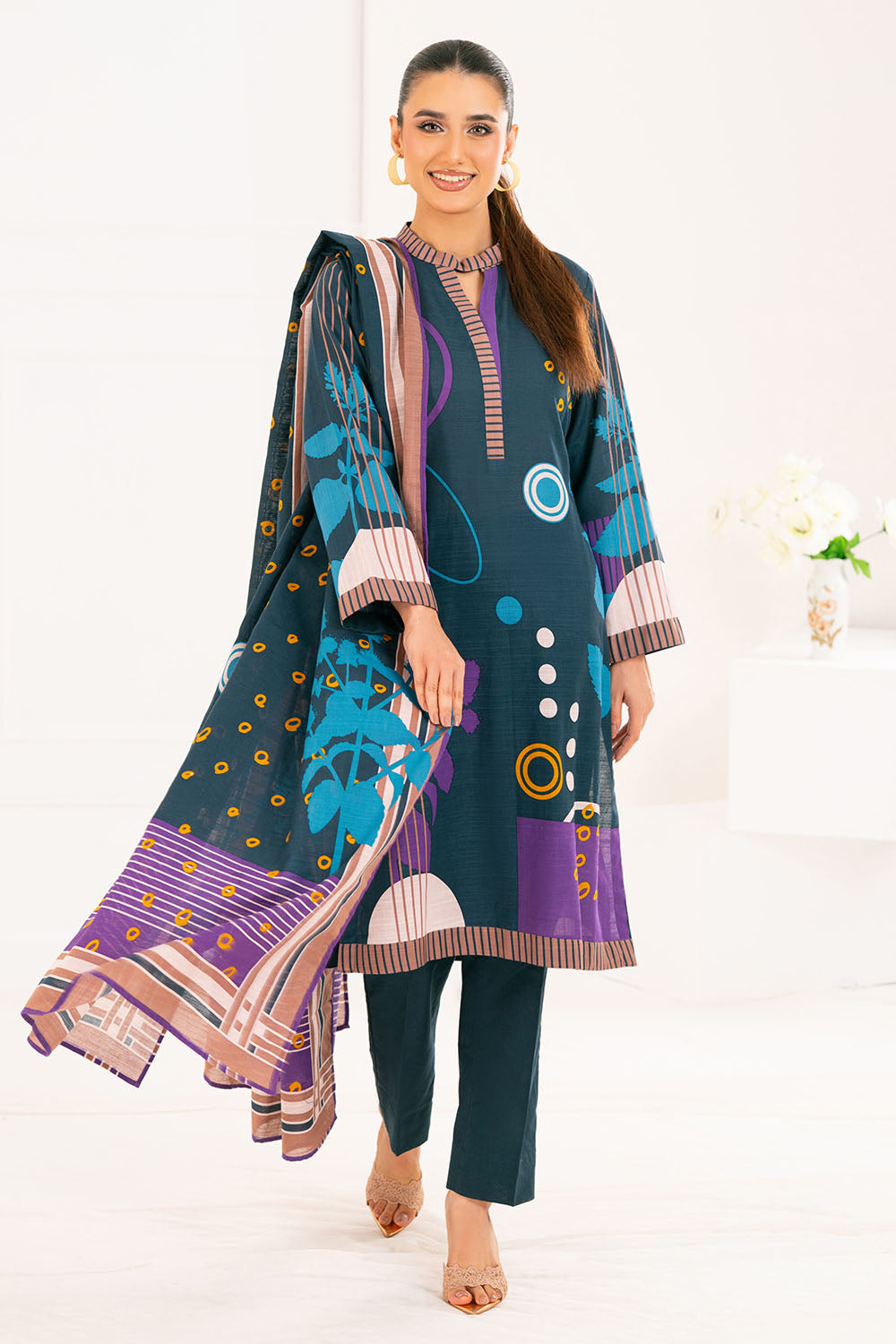 3 Piece Printed Khaddar Suit With Dupatta