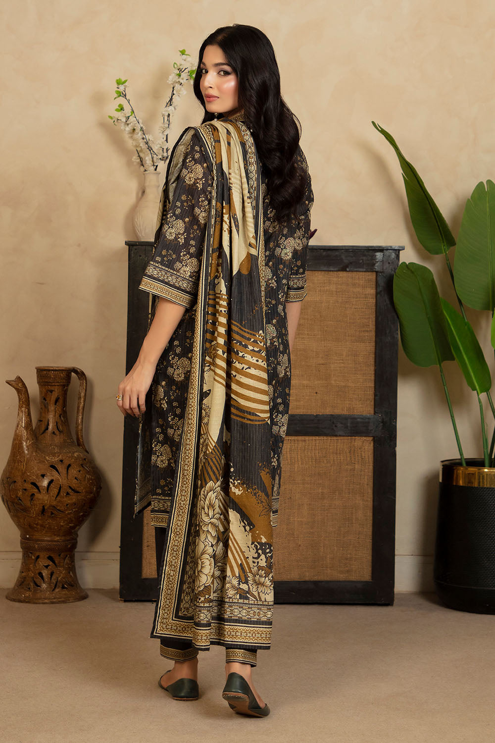 3 Piece Printed Khaddar Suit with Dupatta