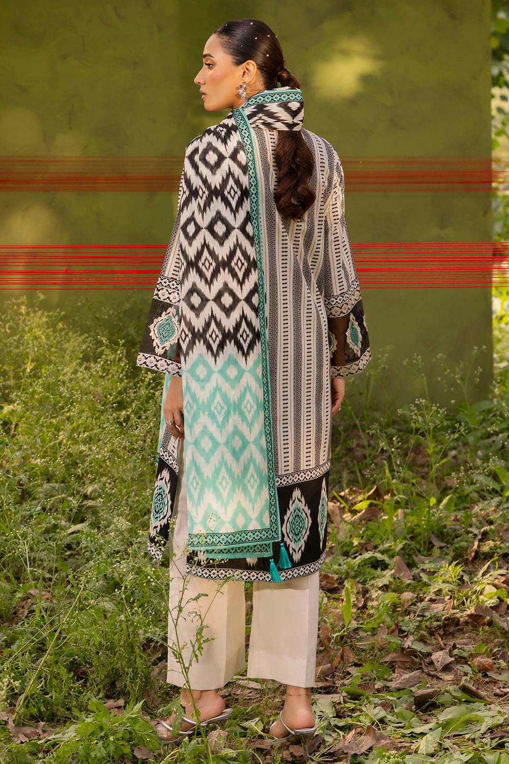 3 Piece Printed Lawn Suit with Embroidered Neckline and Border