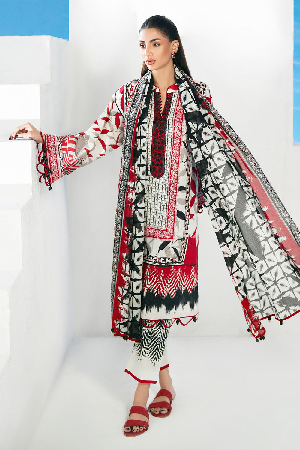 3 Piece Embroidered Printed Lawn Suit