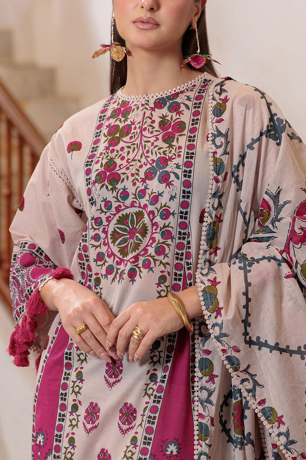 3 Piece Printed Lawn Suit And Dyed Trouser