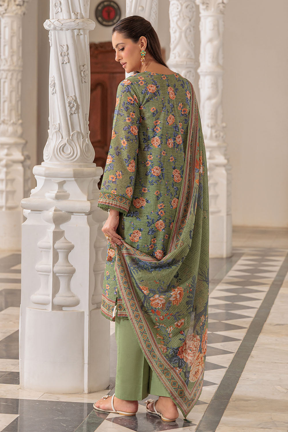 3 Piece Printed Lawn Suit And Dyed Trouser