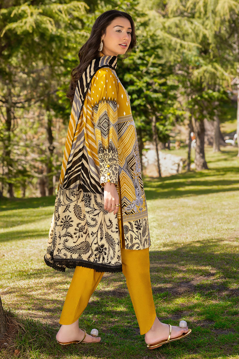 Gul Ahmed