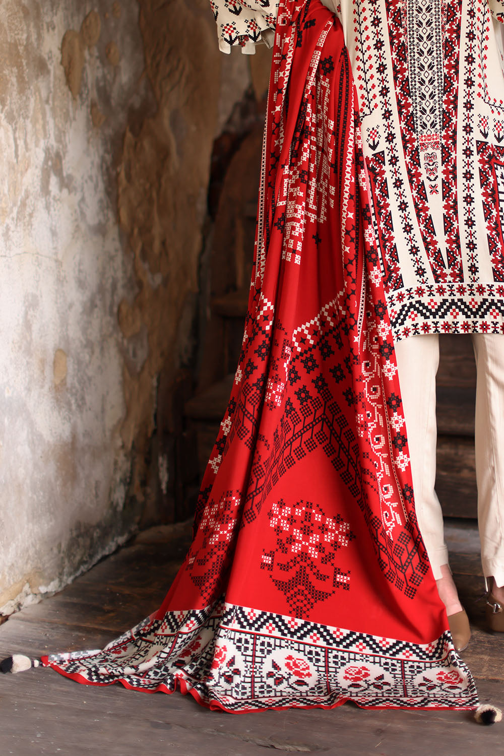 3 Piece Printed Linen Suit with Printed Linen Dupatta