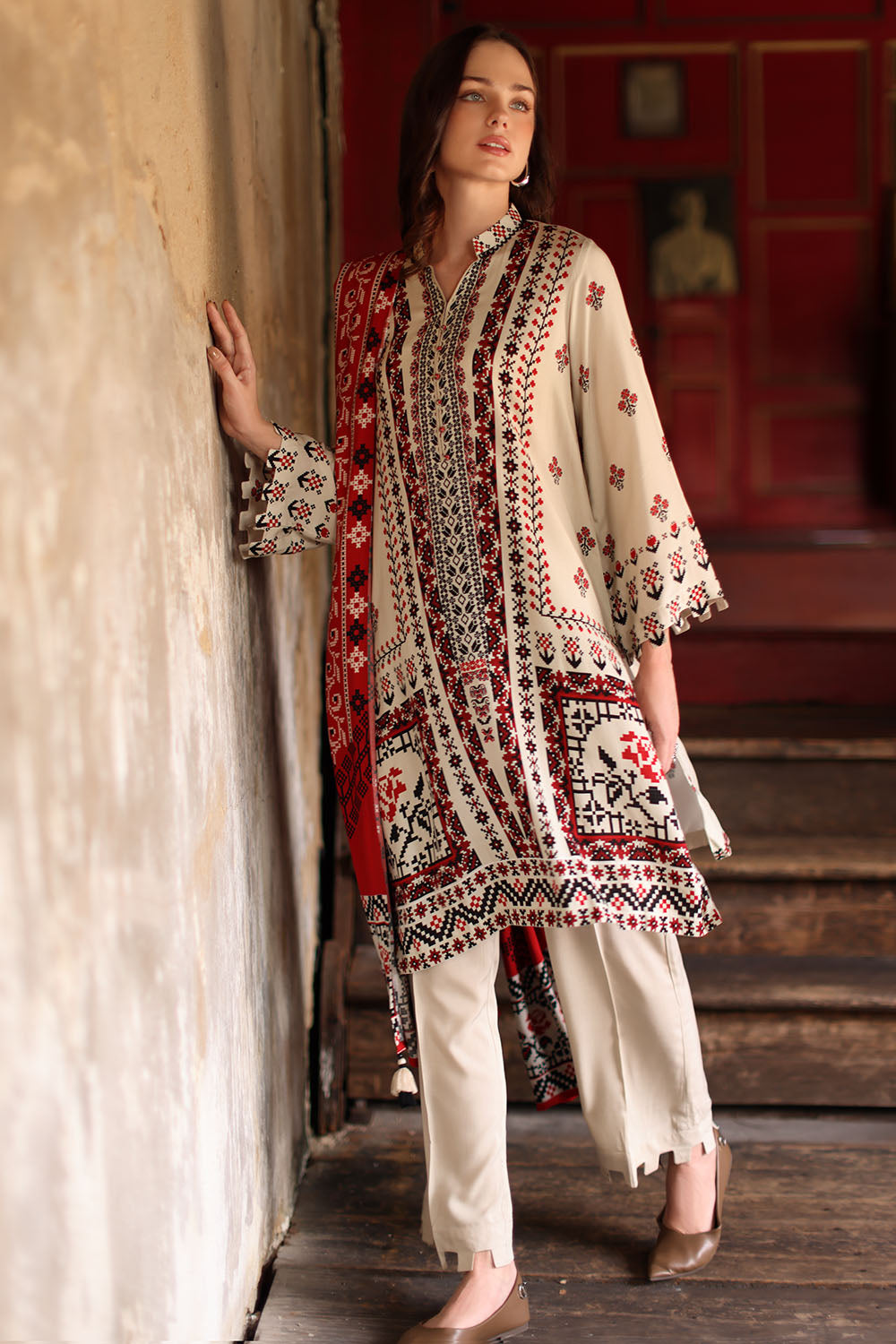 3 Piece Printed Linen Suit with Printed Linen Dupatta