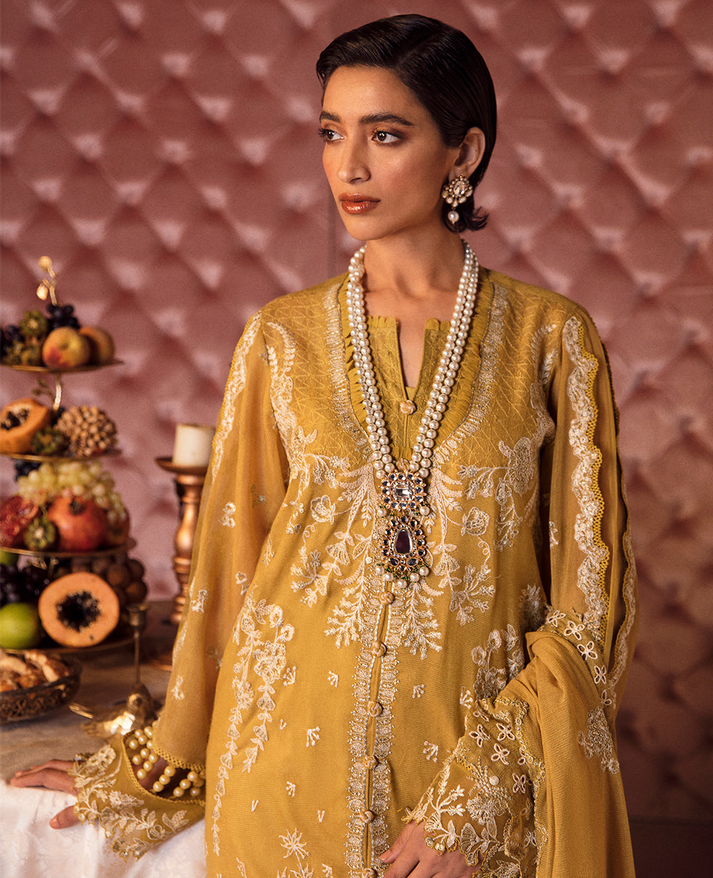 Jhalmoti Earrings