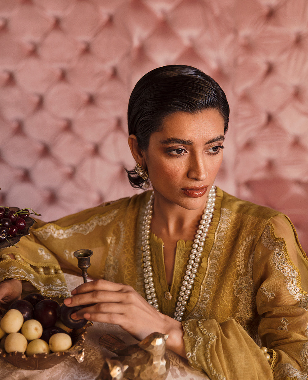 Jhalmoti Earrings
