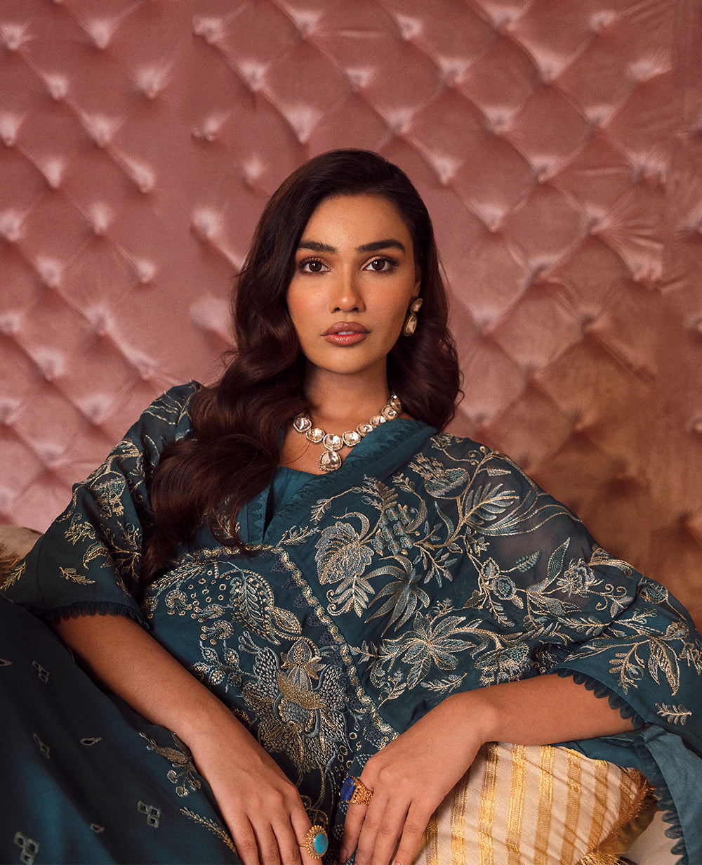 Zarqeen Earrings