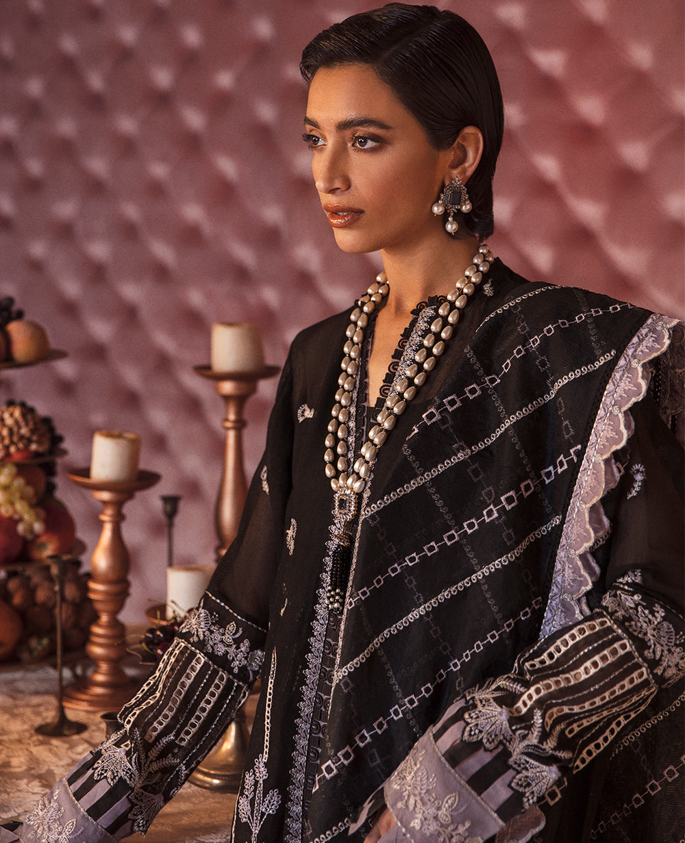 Onyzaar Earrings
