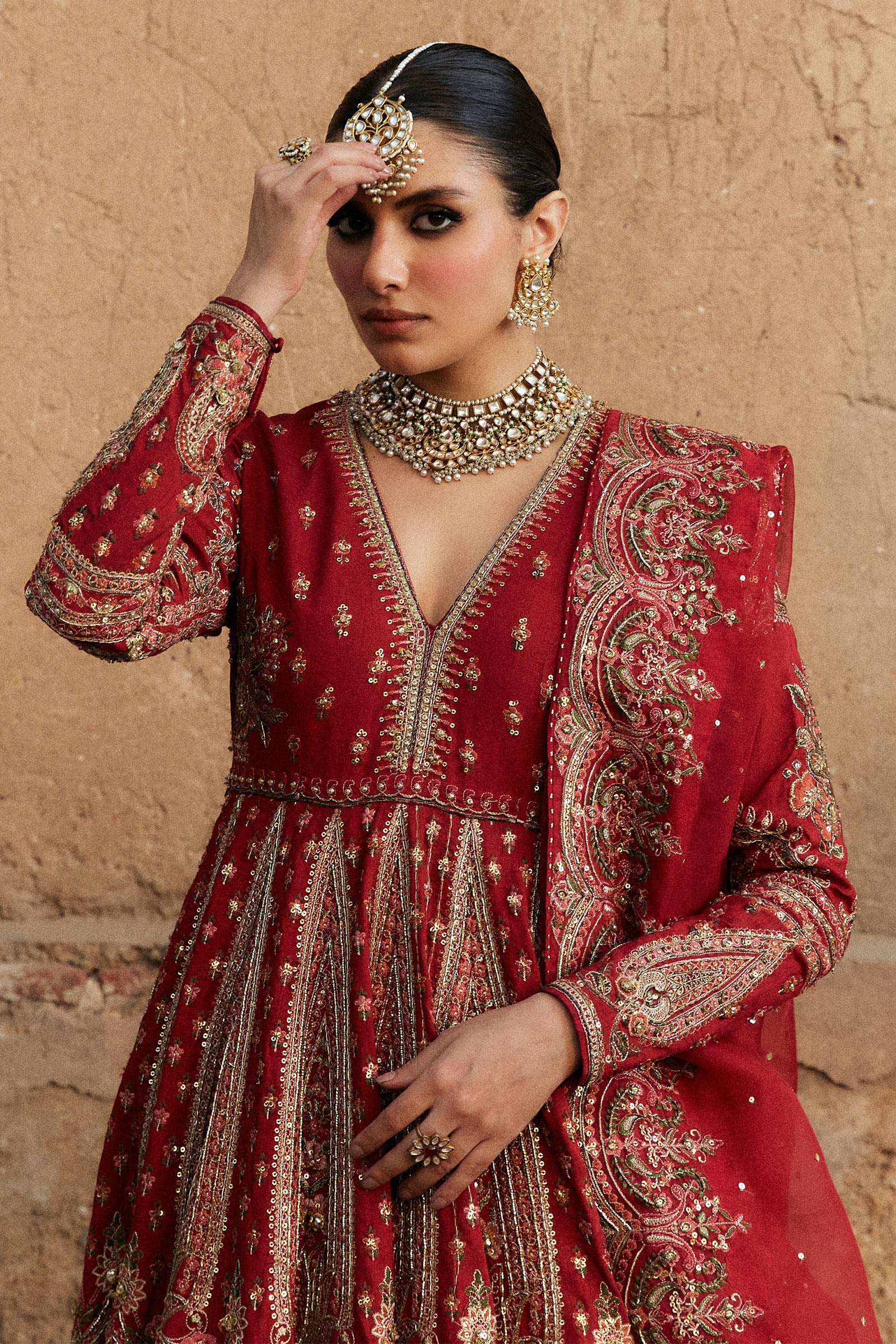 https://cdn.shopify.com/s/files/1/0340/8376/6405/files/Raazdaria.jpg?v=1734603929
