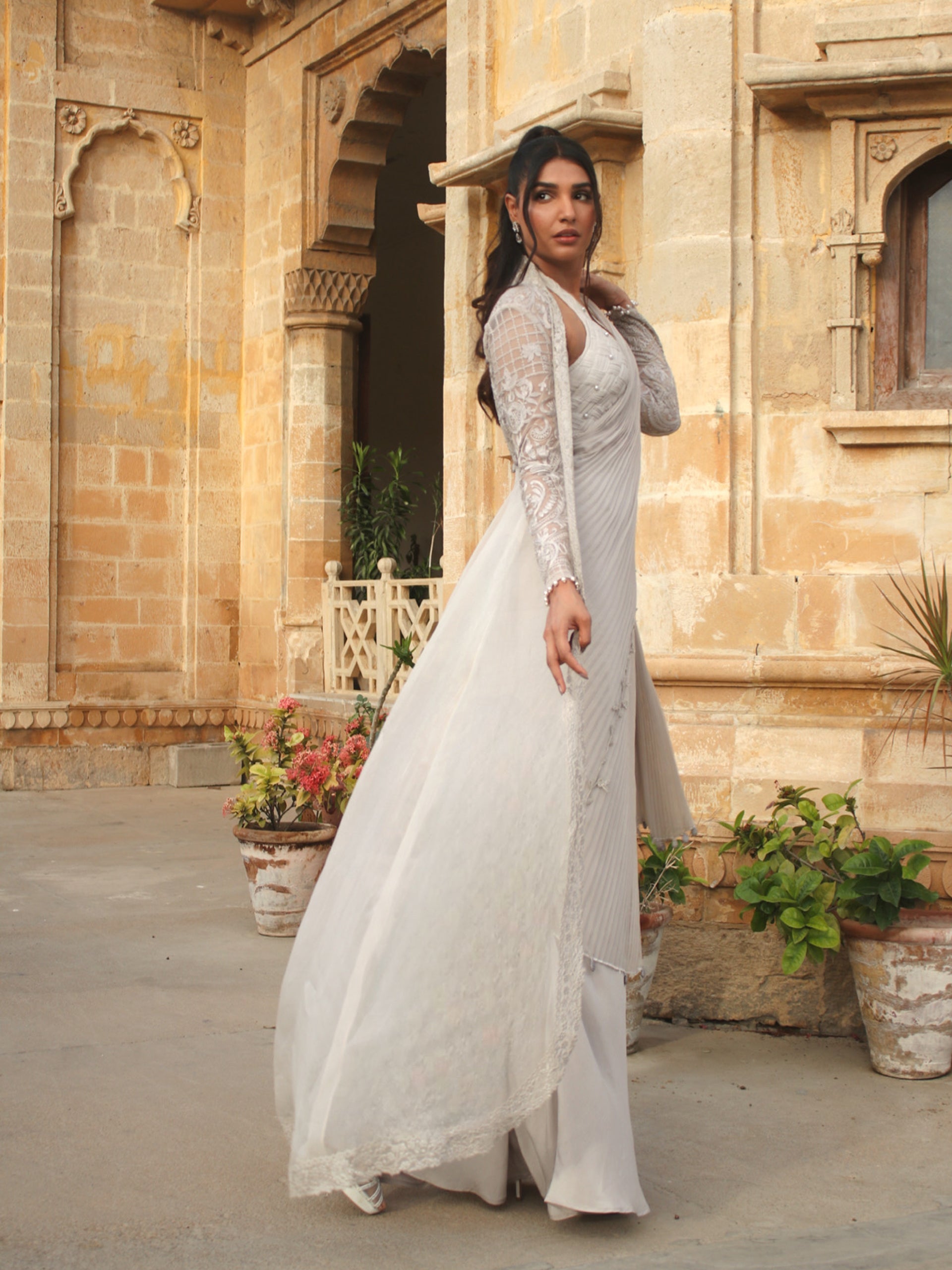 https://cdn.shopify.com/s/files/1/0768/4872/6205/files/Raya-Grey-3.jpg?v=1777656729
