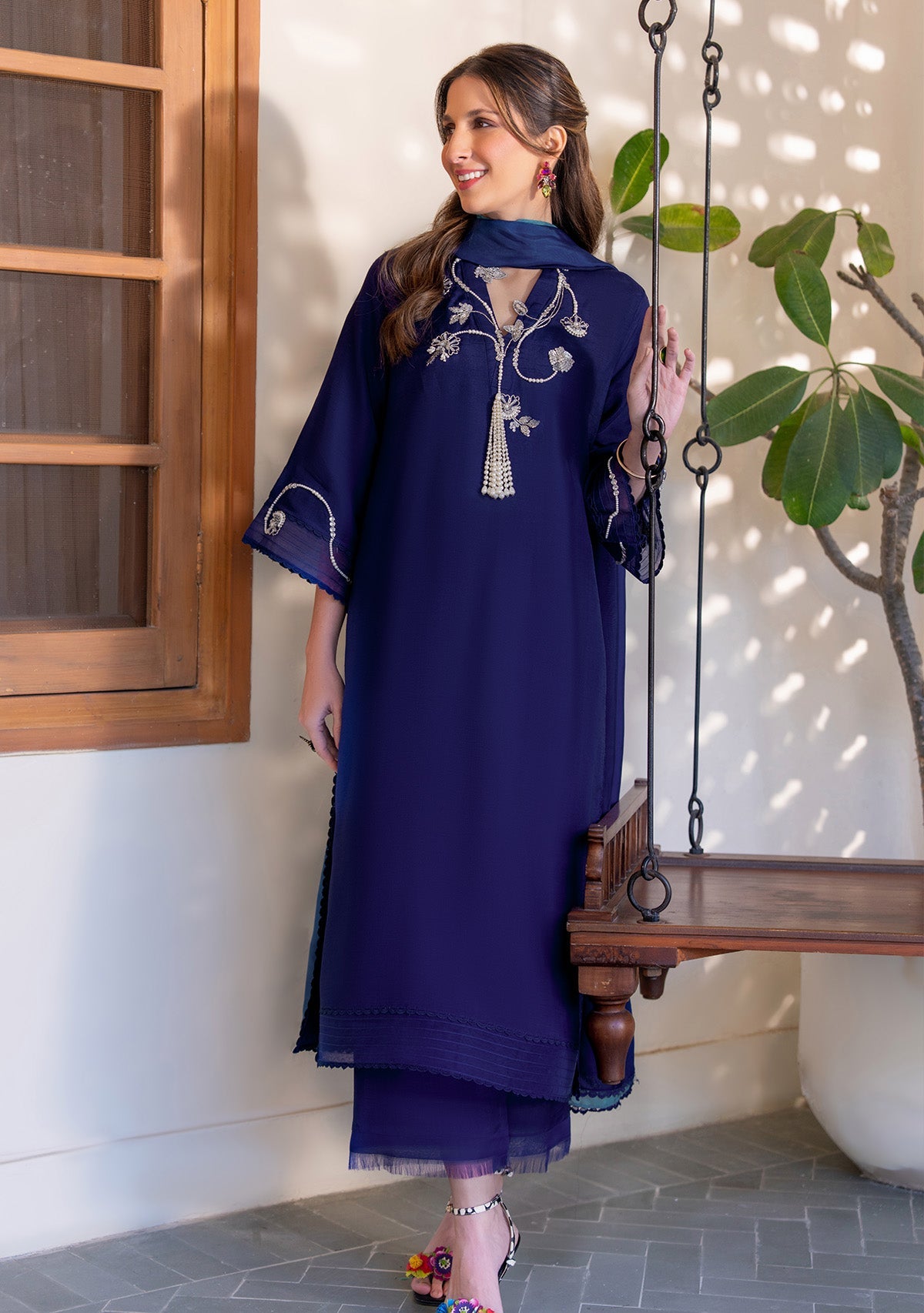 Raya Navy