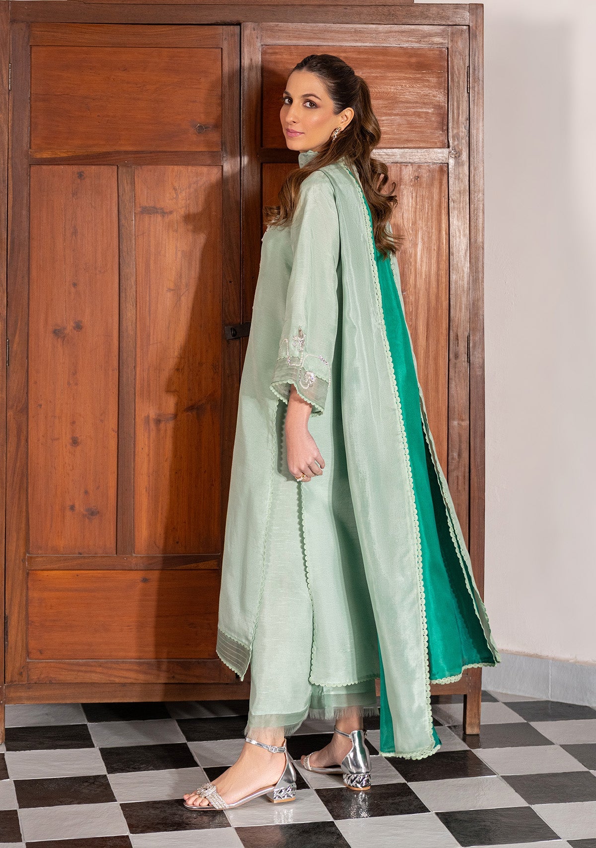 Raya Mint