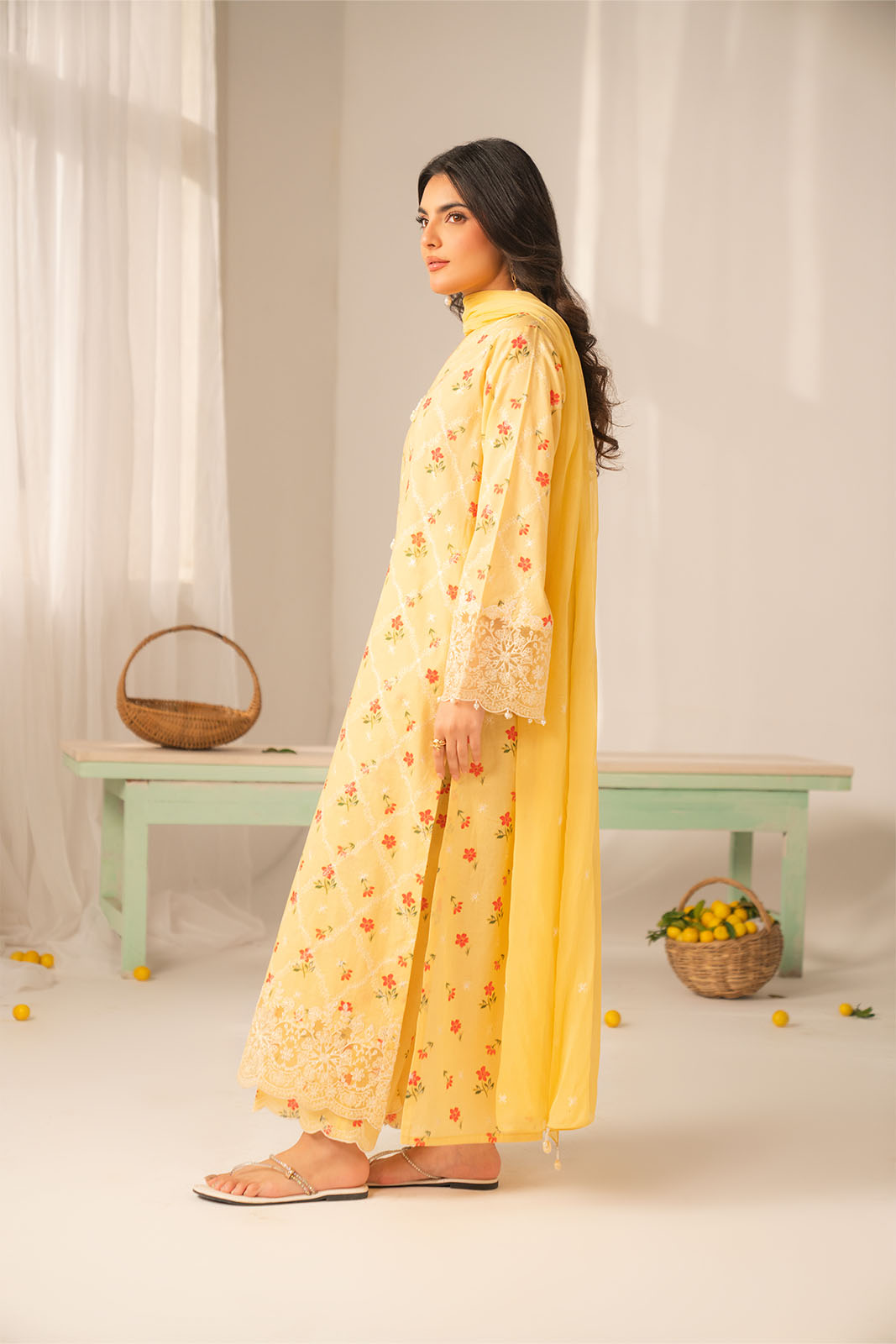 3 Piece Printed Lawn Embroidered Unstitched Suit (UC0133)