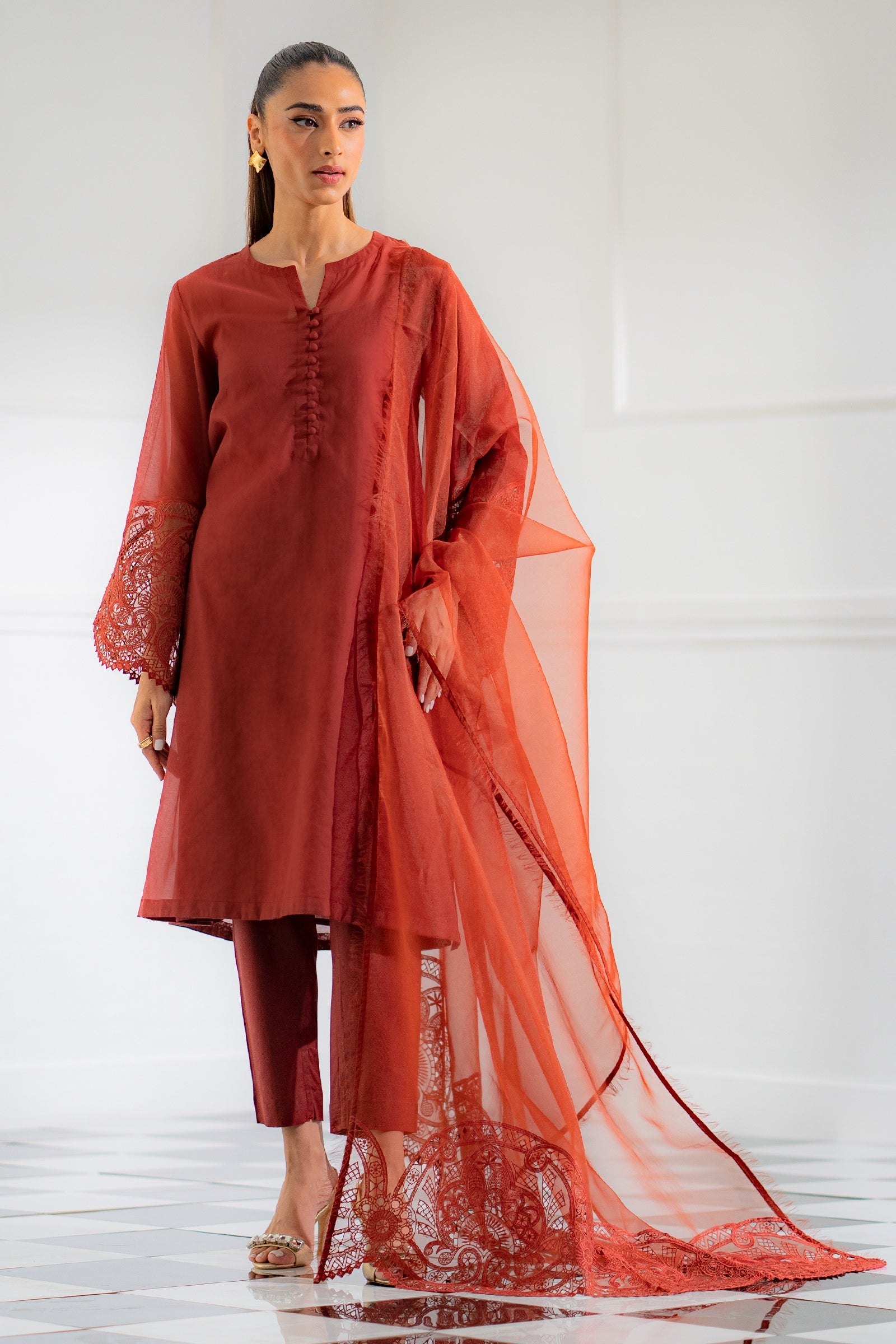 Aatish 3 piece