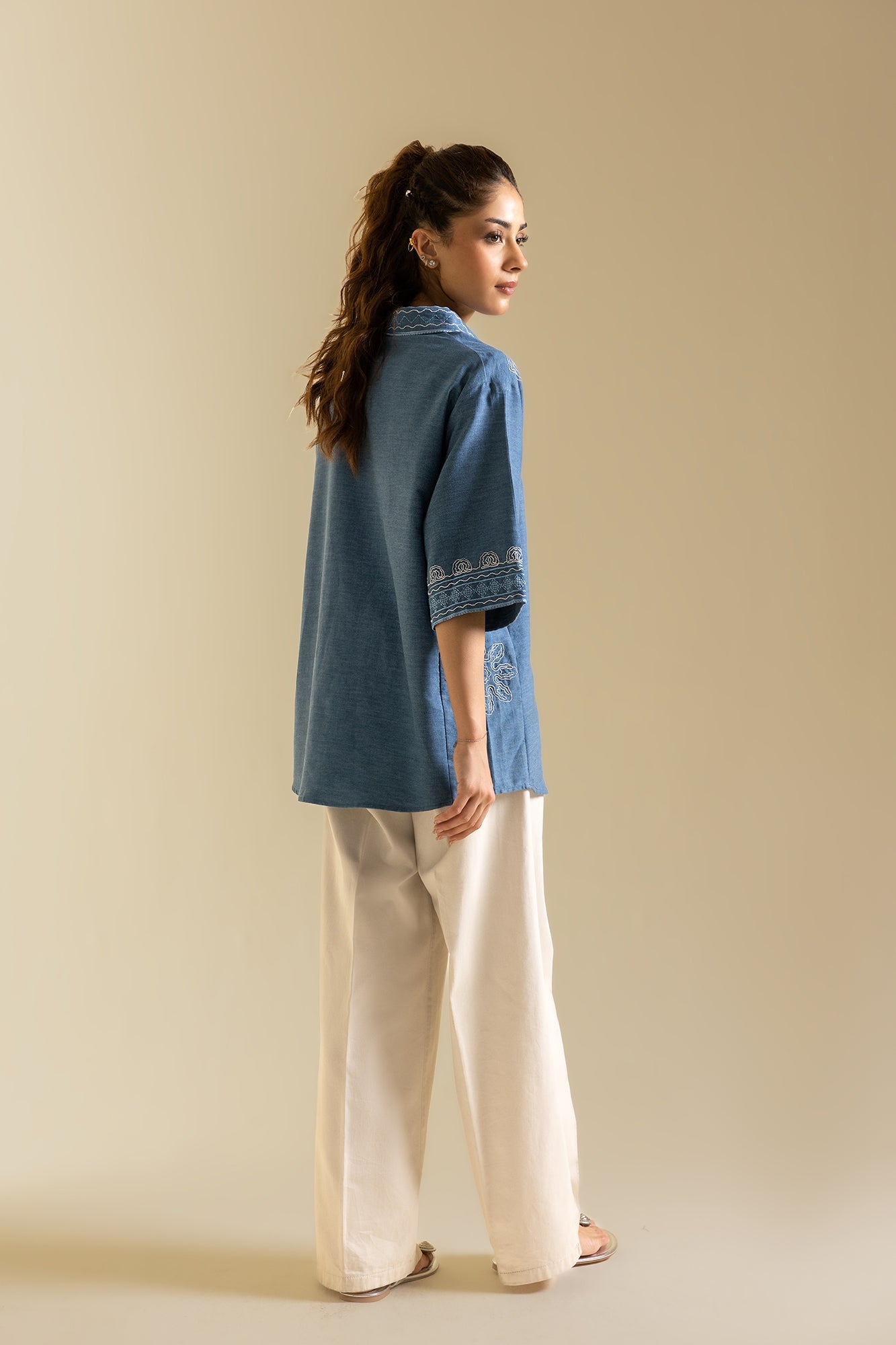 EMBROIDERED KURTI (S1E0467/119/620)