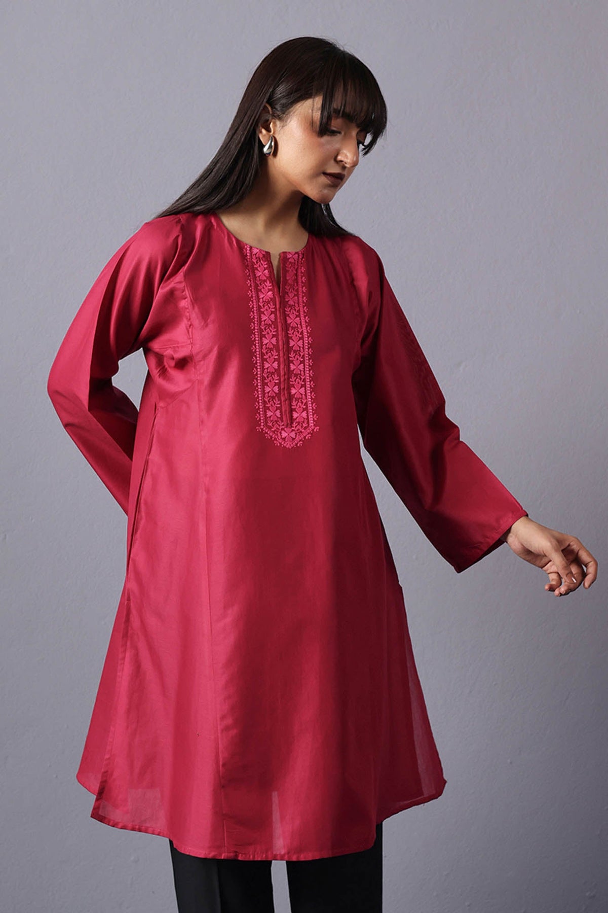 Rosette Embroidered Kurta