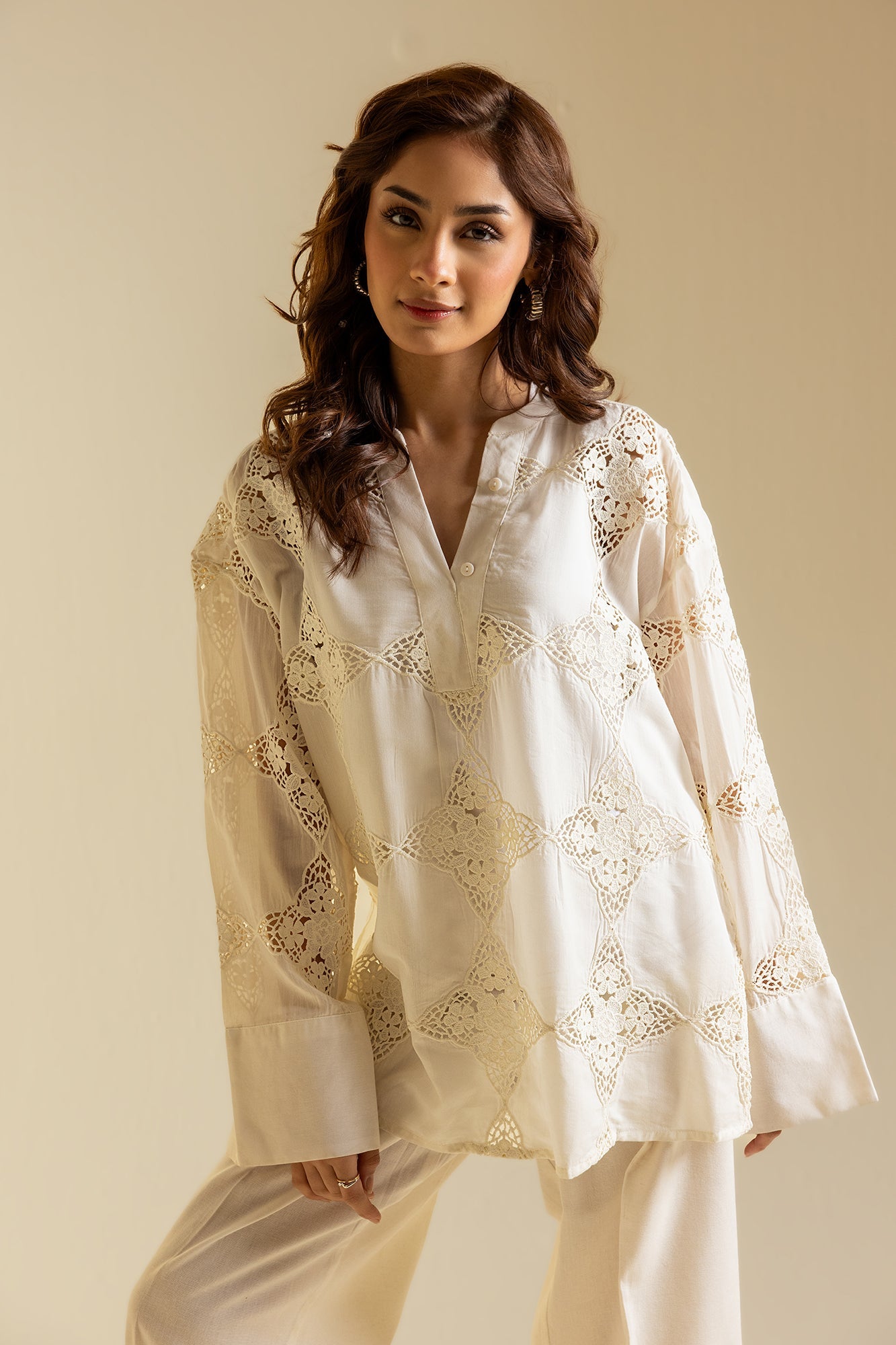 EMBROIDERED TOP (S2E0424/119/001)