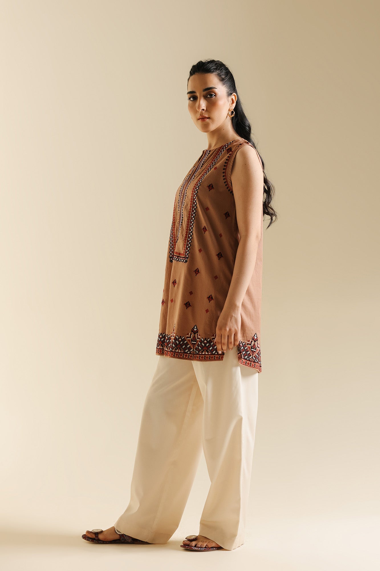 KURTI (S4E0587/119/804)