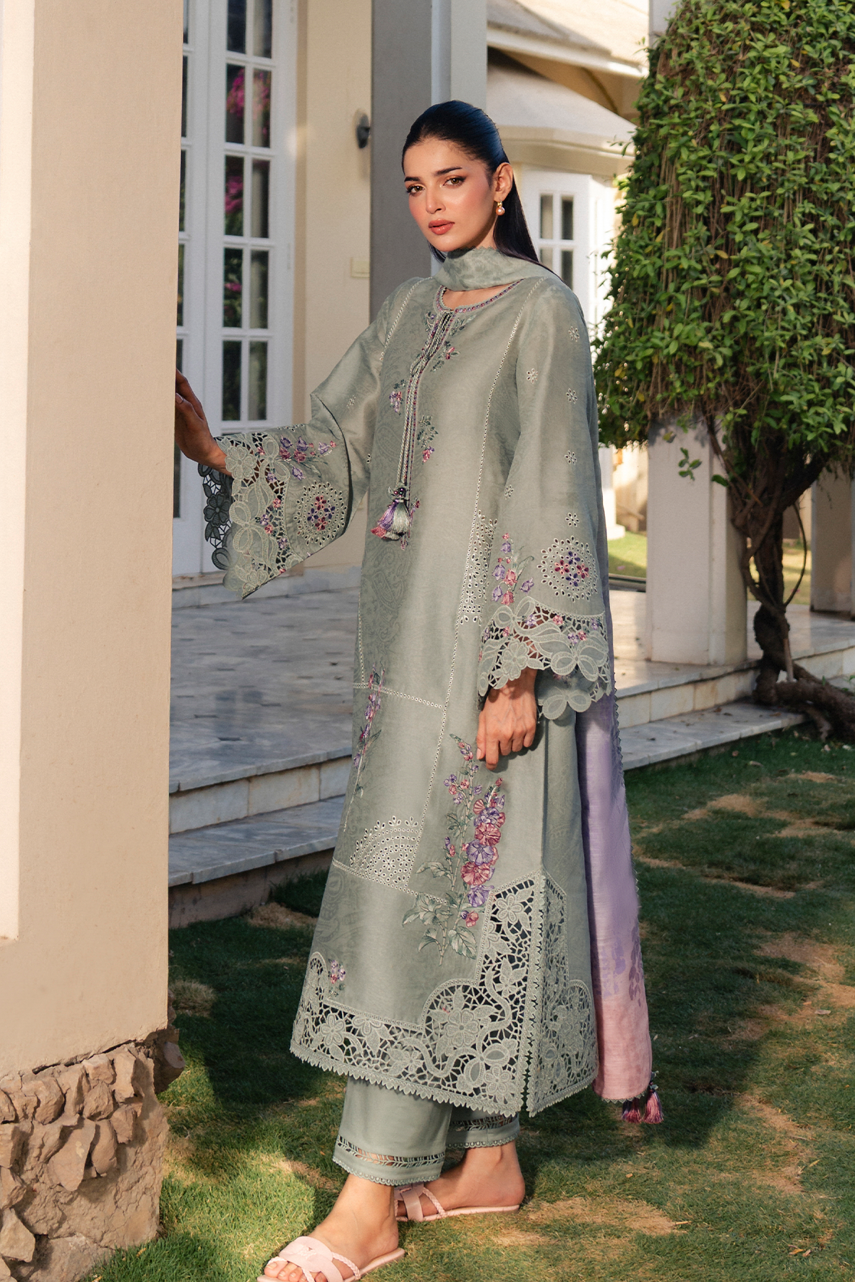 EMBROIDERED LAWN USE-9366