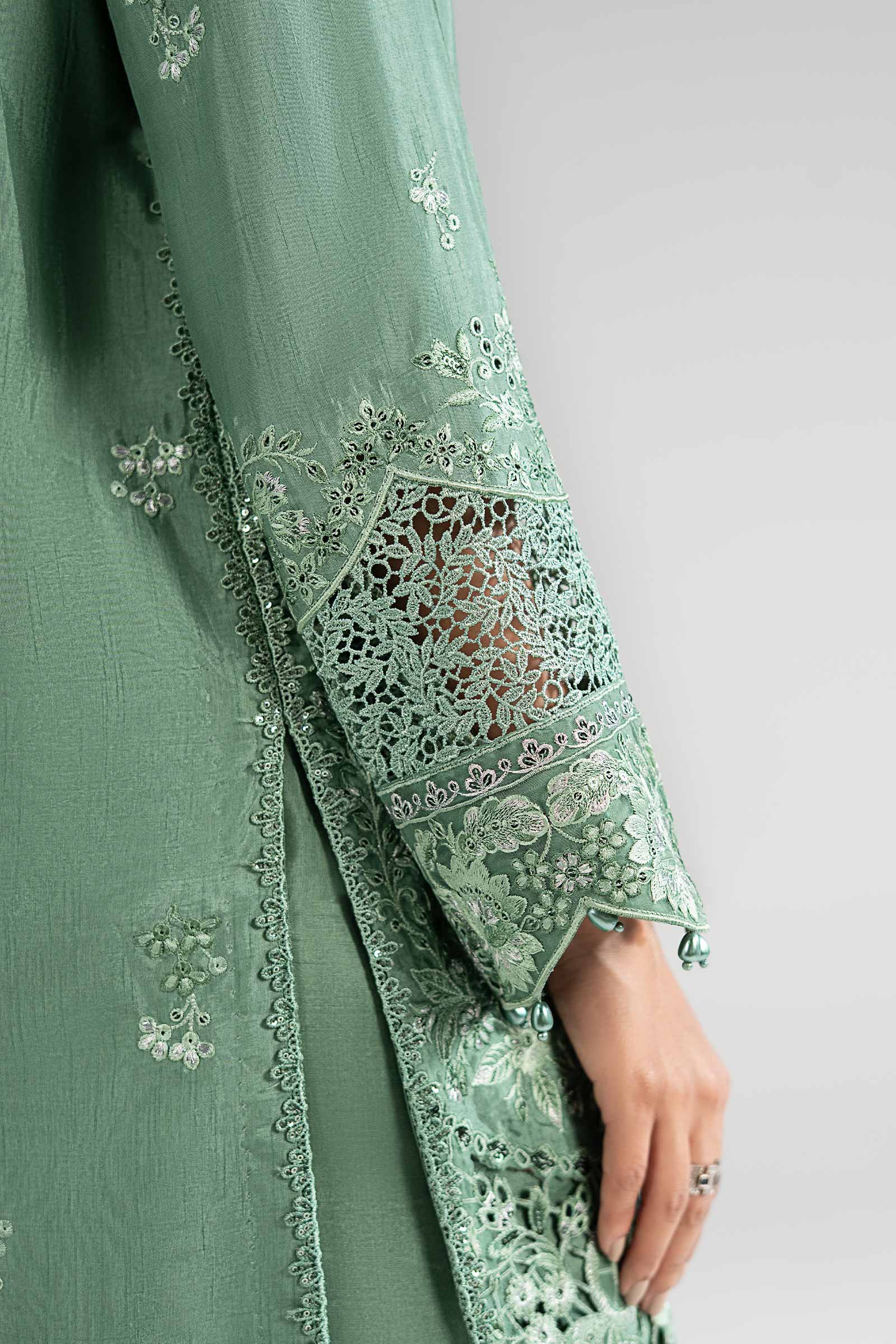 https://cdn.shopify.com/s/files/1/0620/8788/9062/files/SFEA2609SeaGreenCloseup_H.jpg?v=1778329865