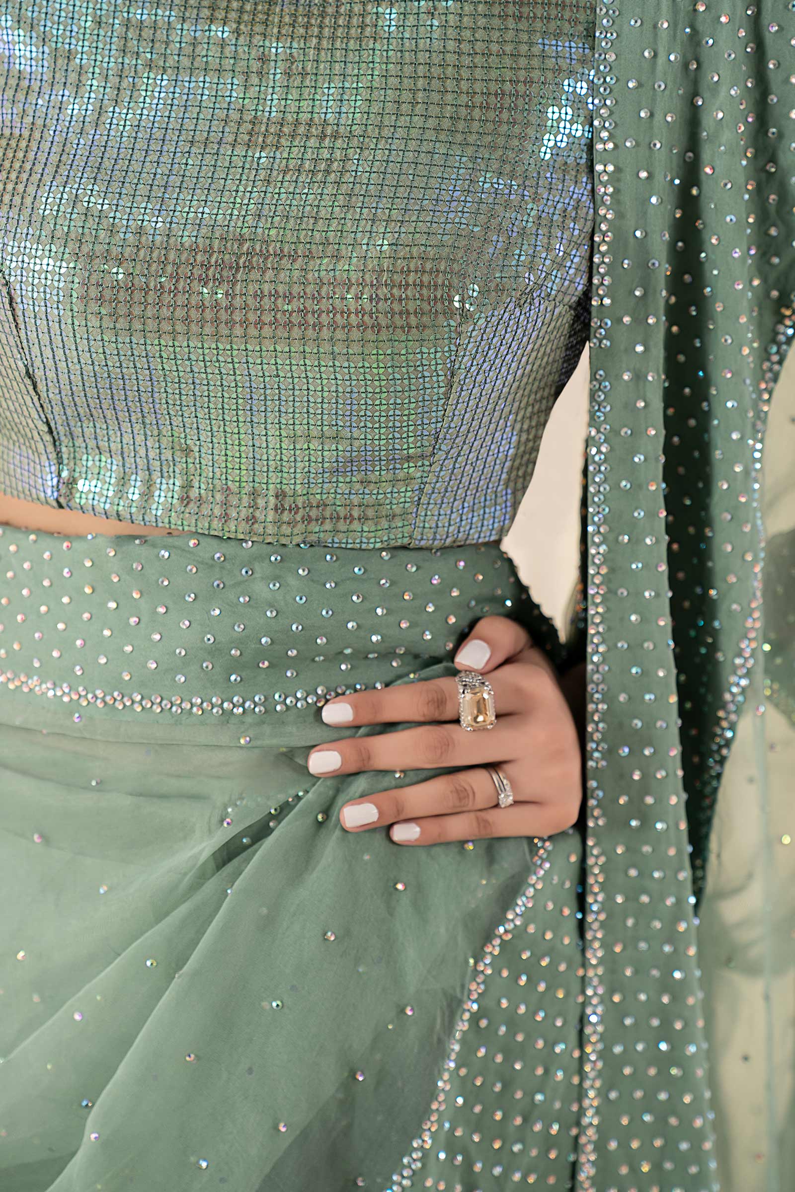 https://cdn.shopify.com/s/files/1/0620/8788/9062/files/SFW2511GreenCloseup_H_36209f93-679b-4458-aee8-7fc79859cd47.jpg?v=1762858080