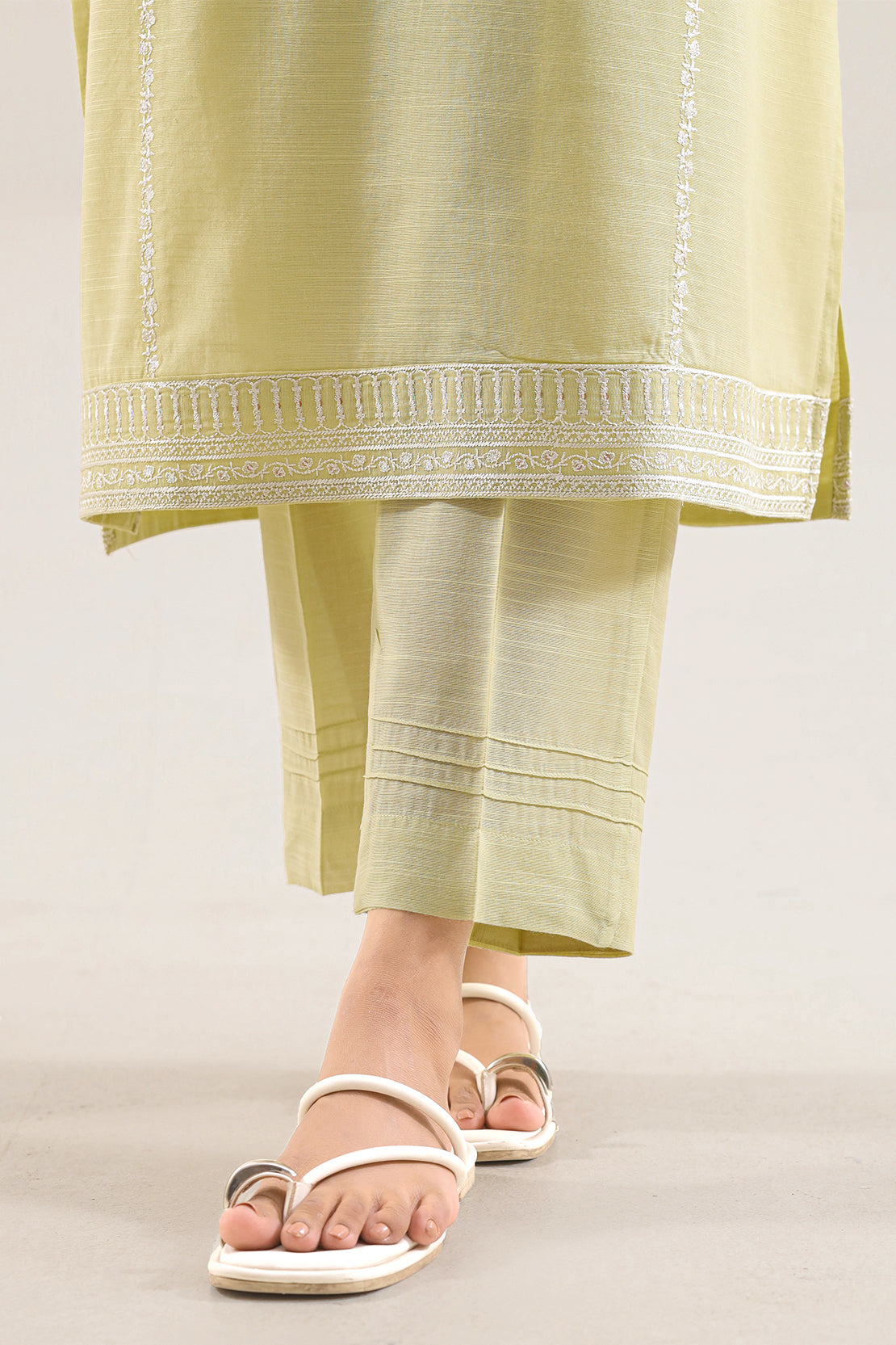 Solid Embroidered Soft Touch Cotton Stitched 3 Piece88069