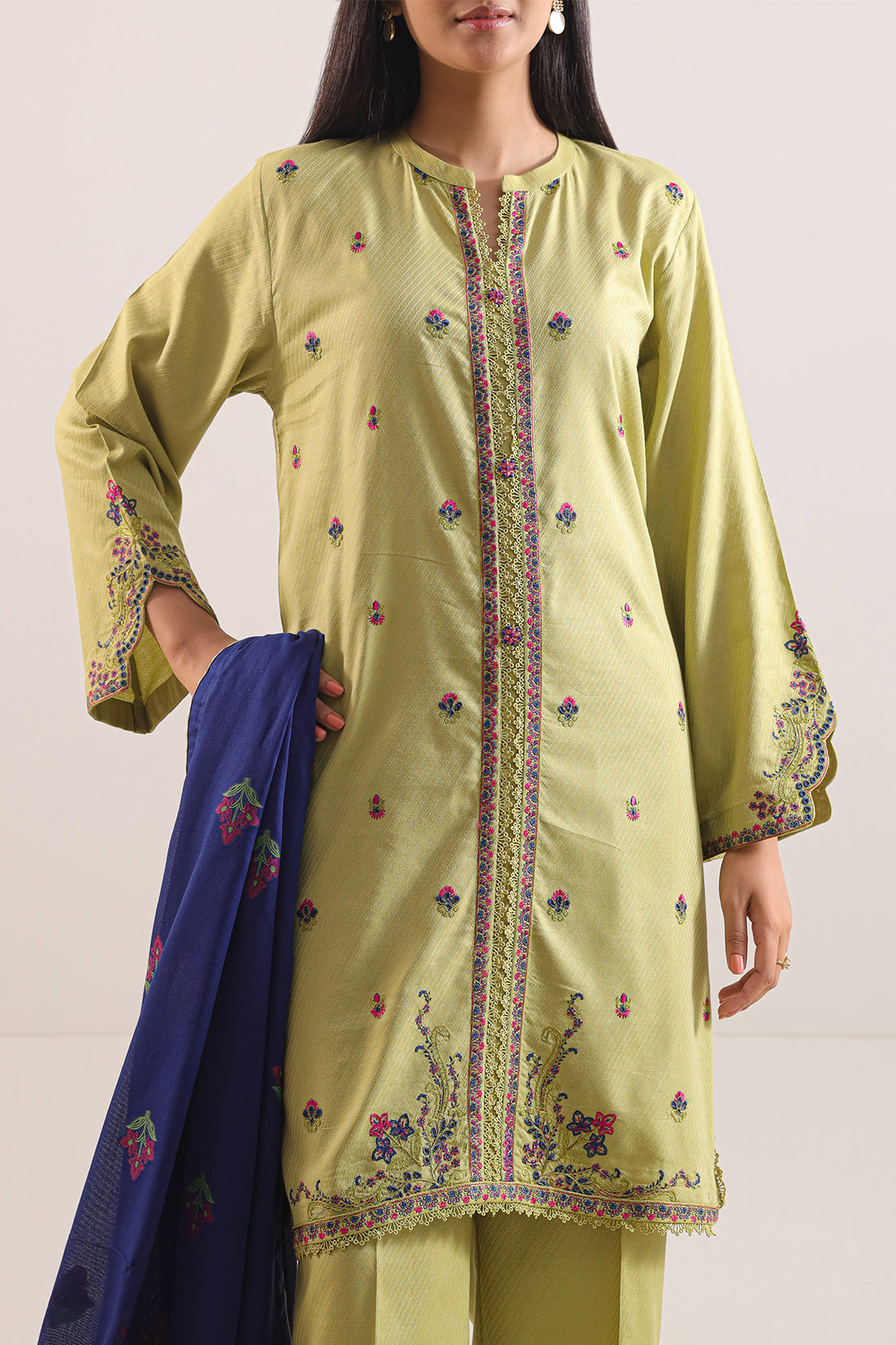 Embroidered Cotton Jacquard Stitched 3 Piece99979