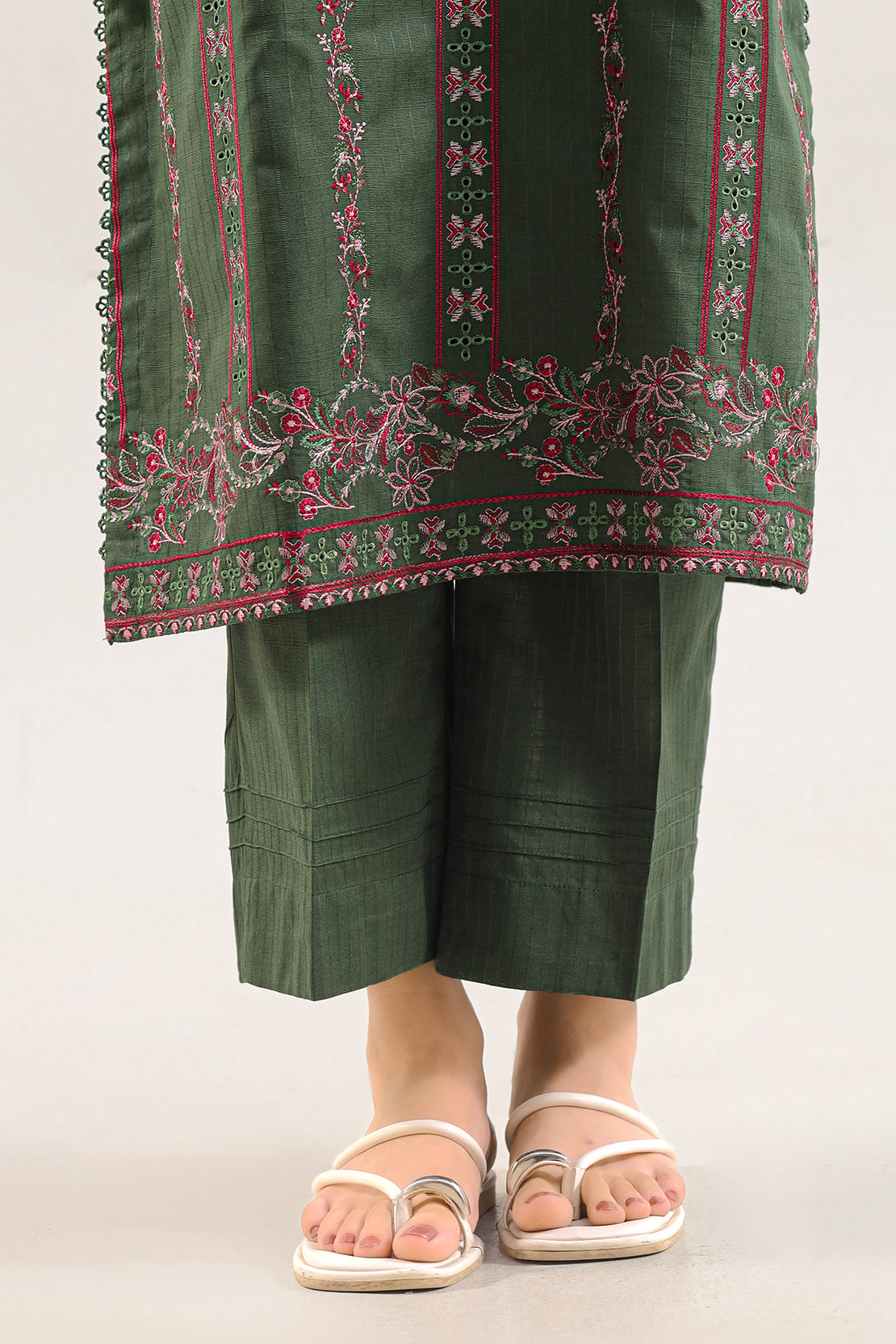 Luxury Pret Embroidered Slub Cotton Stitched 3 Piece125508