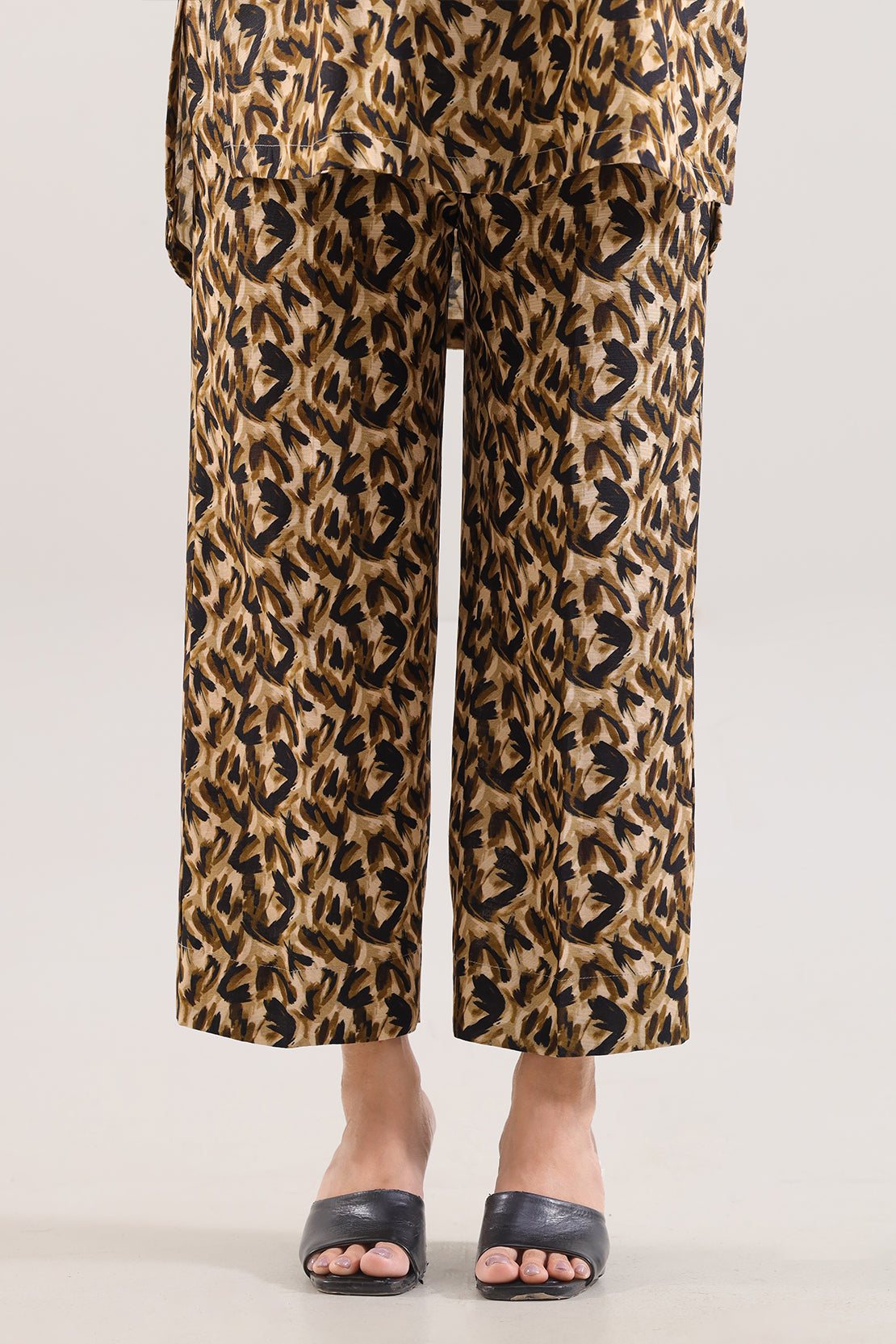 Printed Khaddar Stitched 2 Piece (Shirt/Trouser)126581