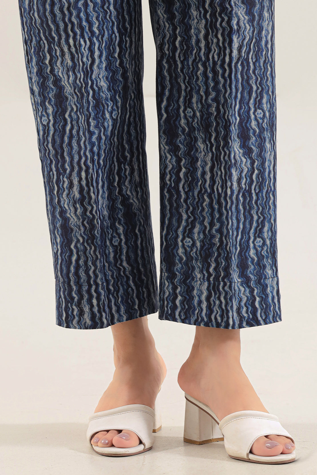 Printed Khaddar Stitched 2 Piece (Shirt/Trouser)126574