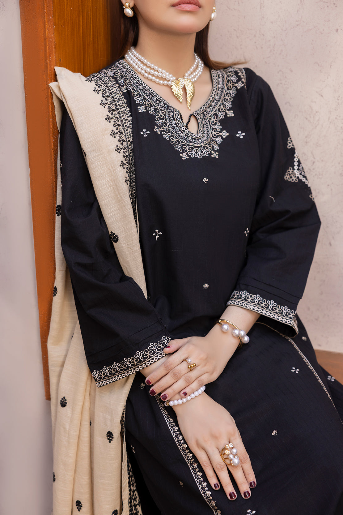 Solid Embroidered Slub Cotton Stitched 3 Piece77093