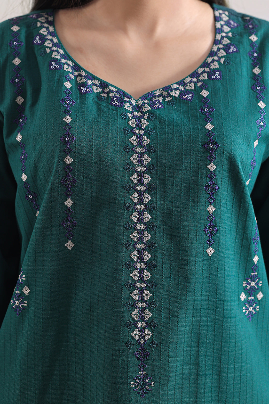 Solid Embroidered Slub Cotton Stitched 3 Piece77103