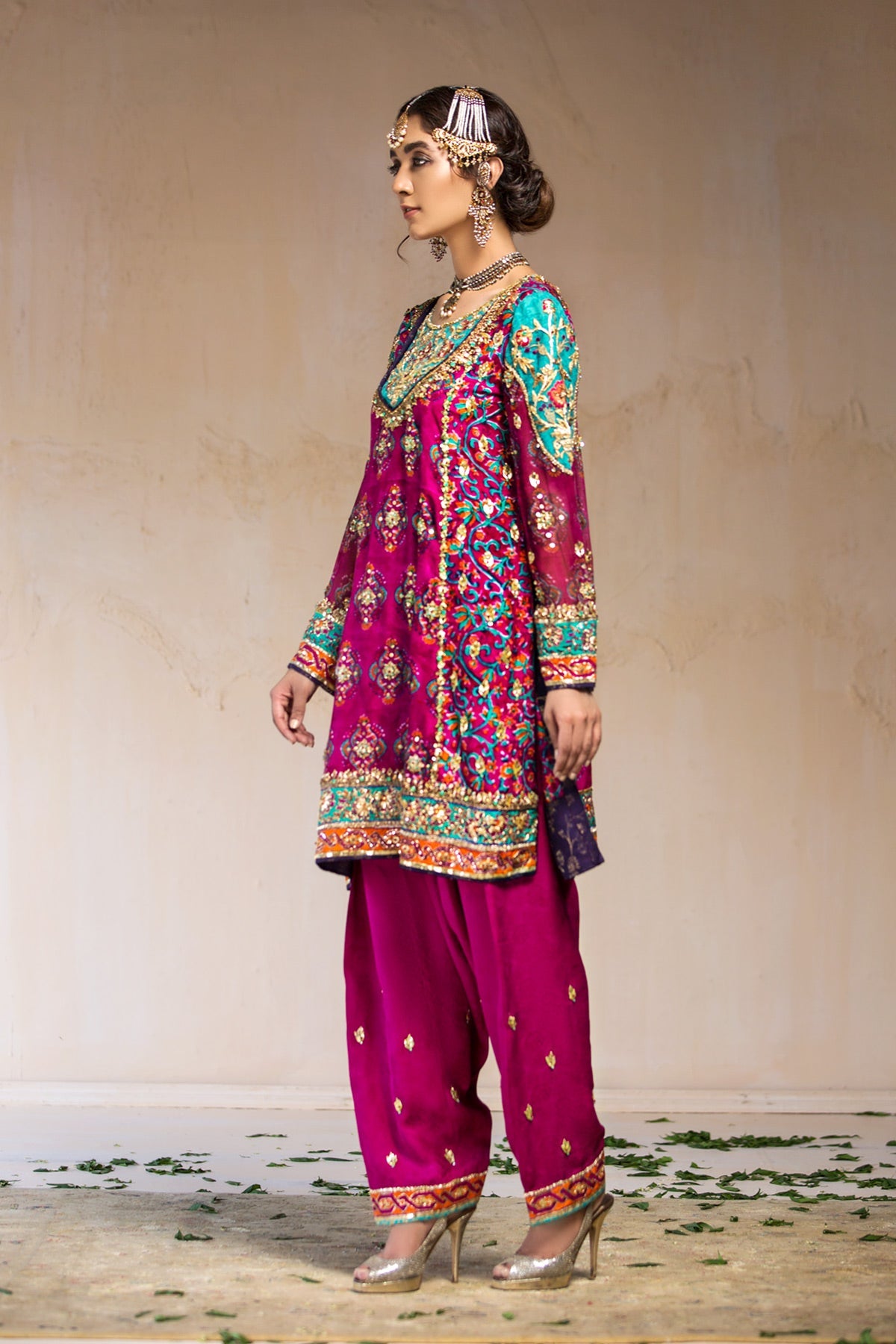 GUL E GAUHAR
