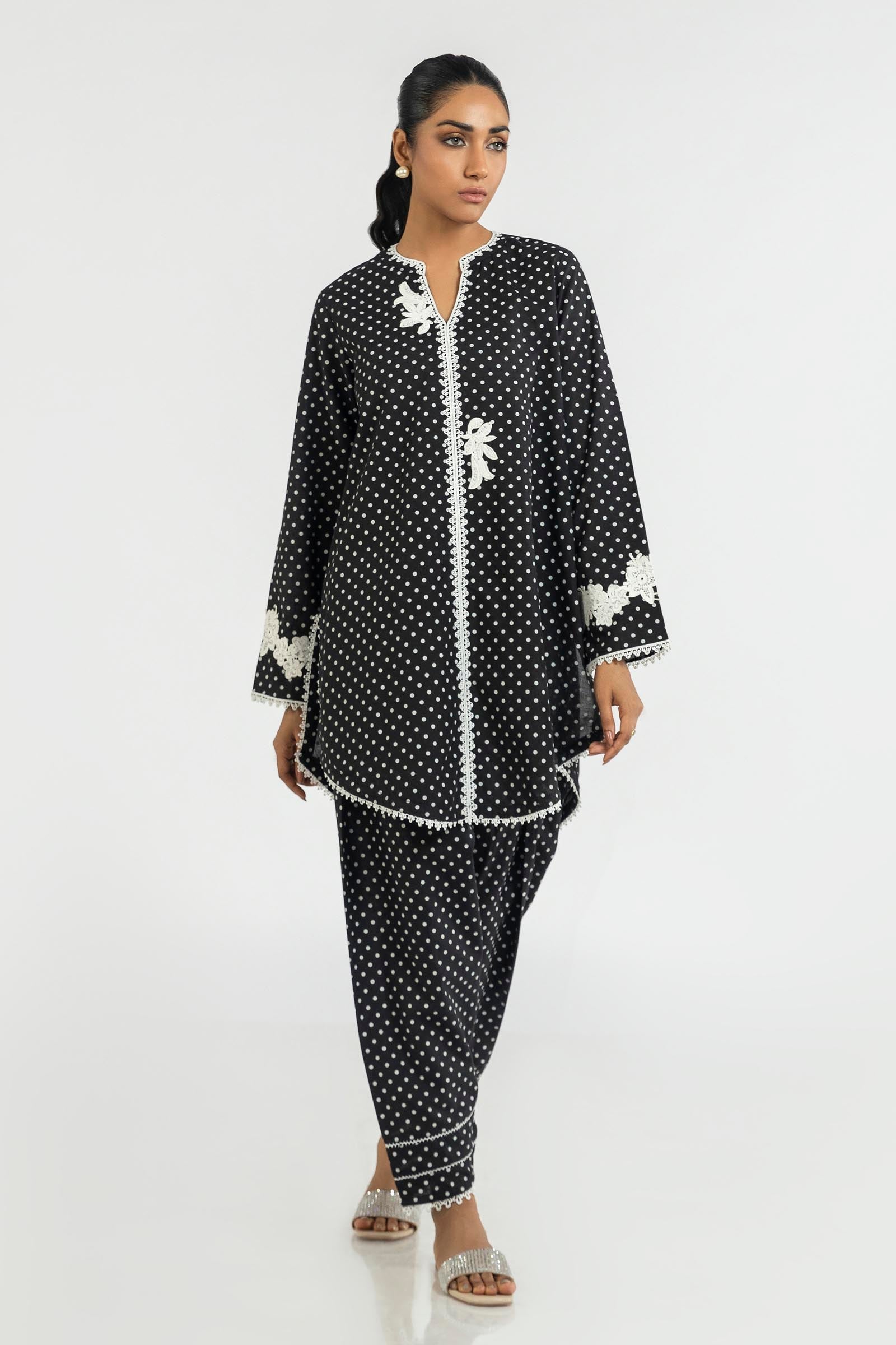 Stitched Basic Lawn Shirt + Skinny Shalwar