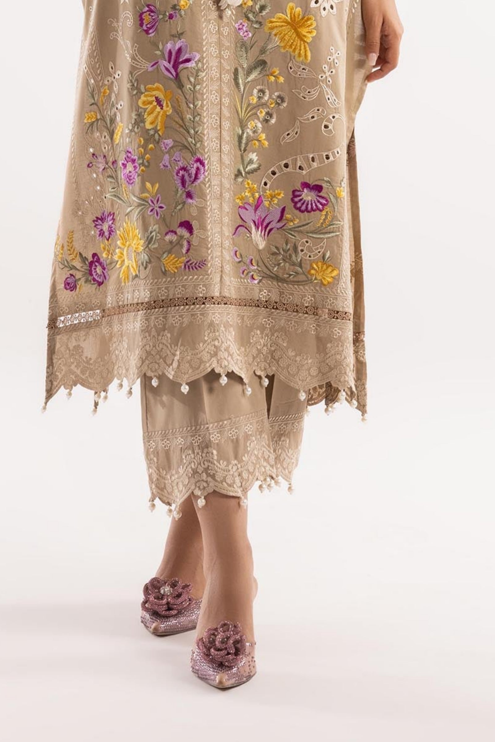 Stitched Embroidered Signature Bottom