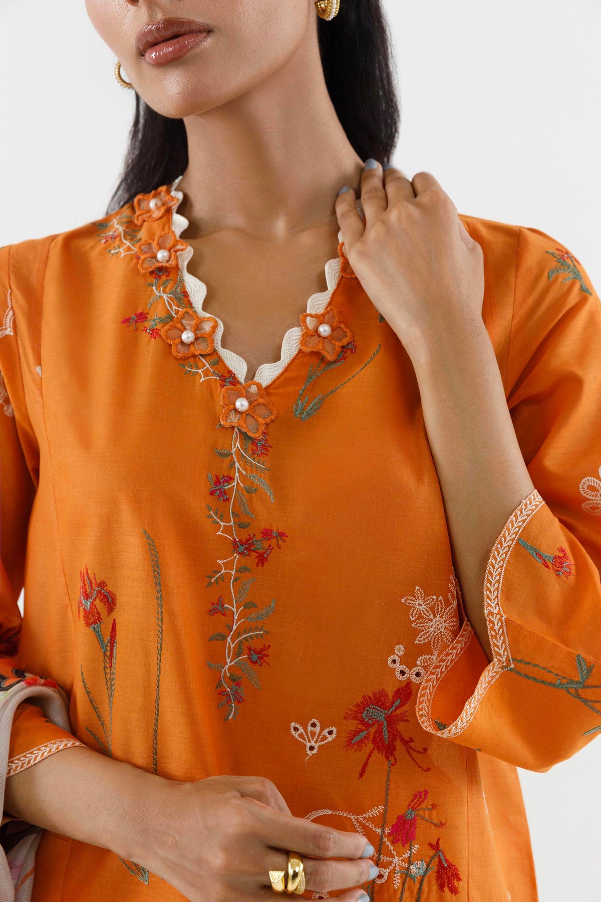 Stitched Embroidered Muzlin Suit